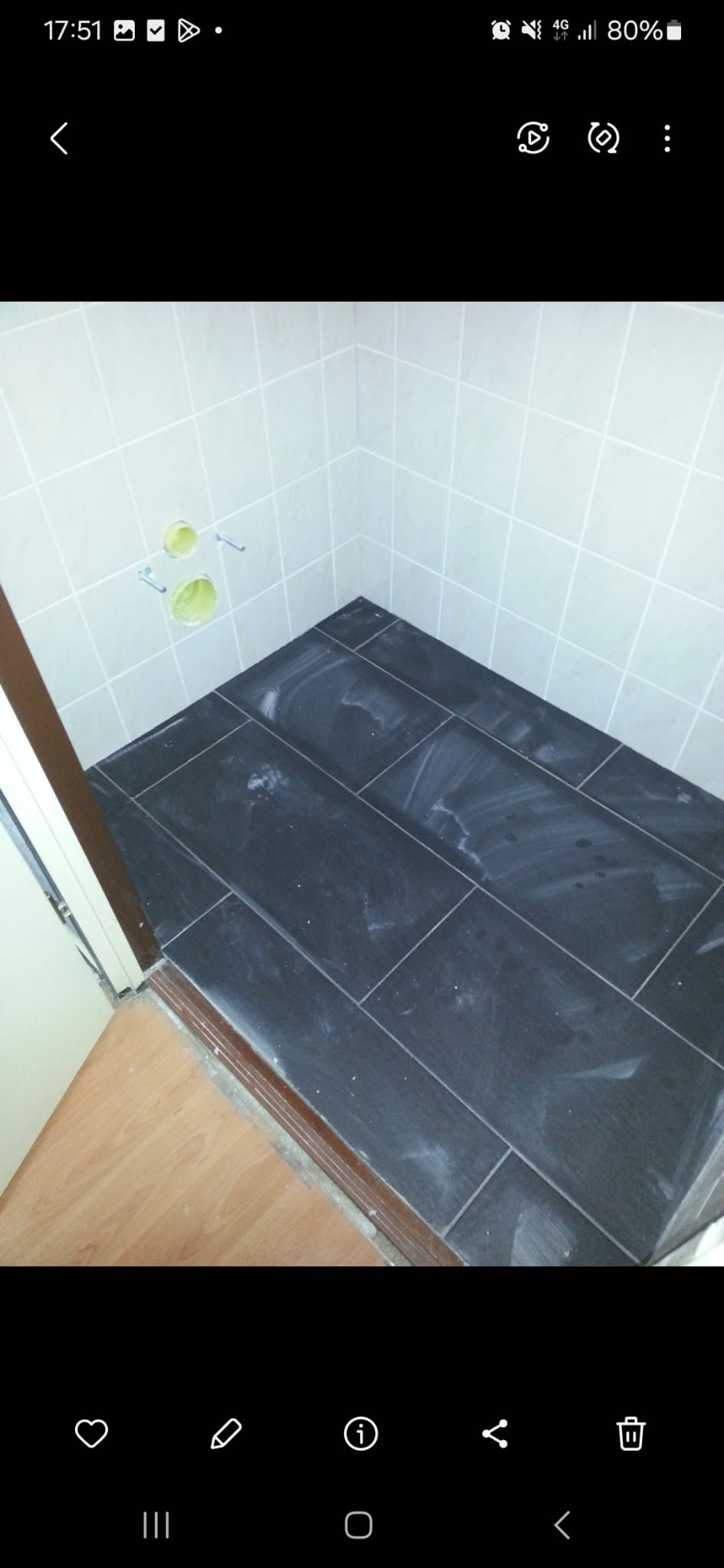 Nieuw vloertje in toilet