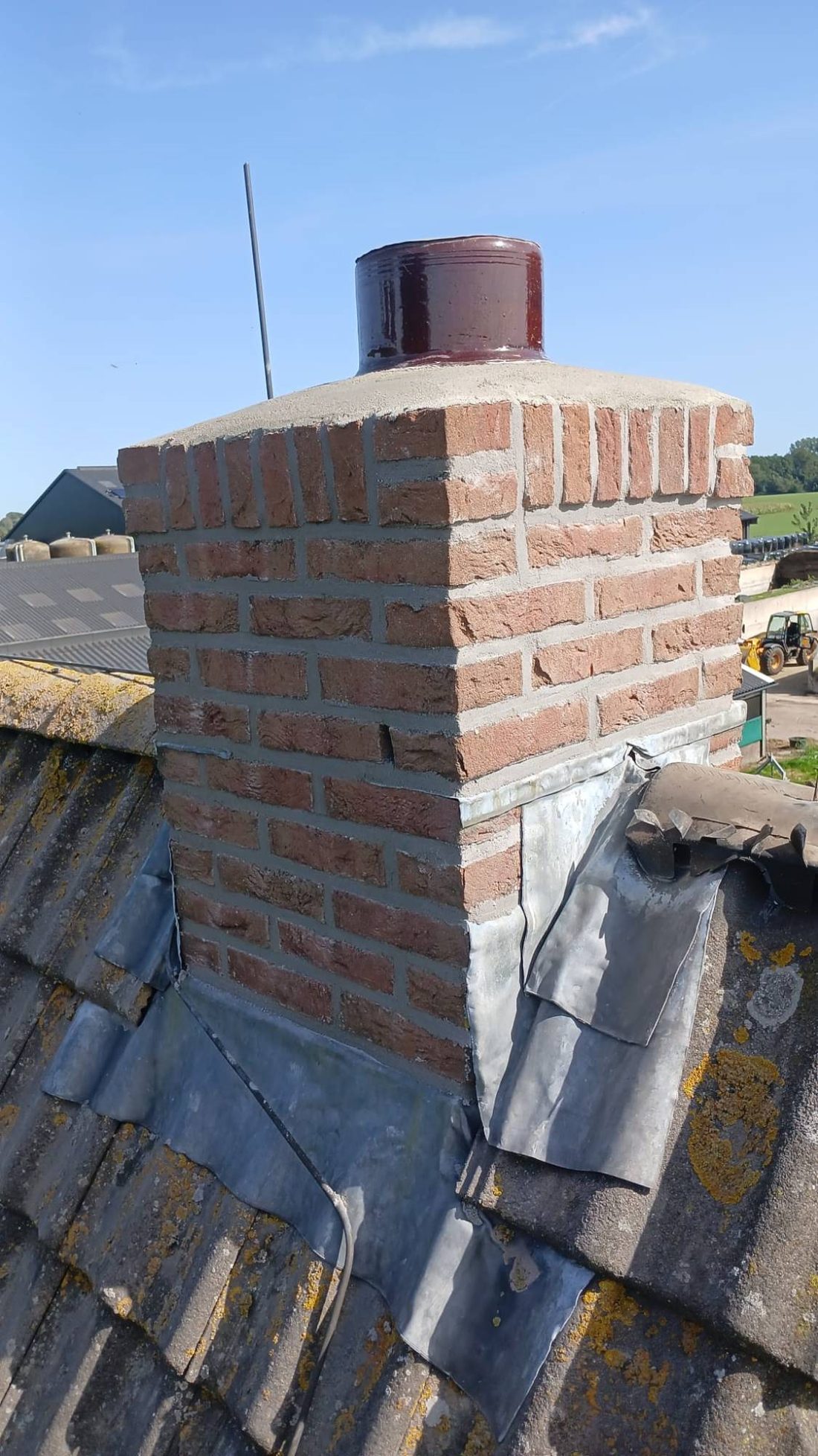 Schoorsteen opnieuw voegen door RDV Bouw
